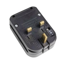 Adam Hall Converter Safety Plug /UK black 13 A - KSCP 3