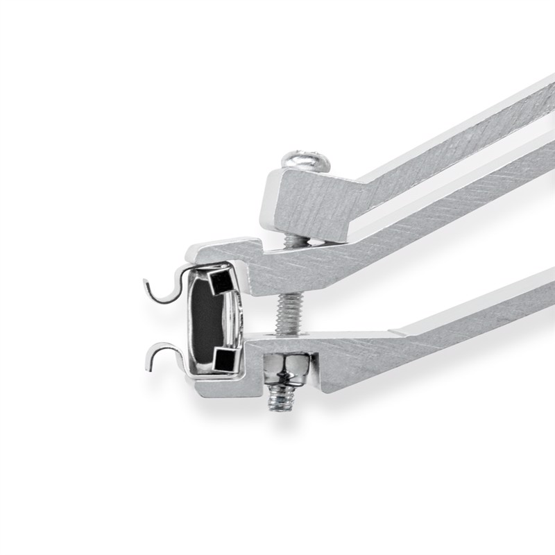 Værktøj til at montere og fjerne rackmøtrikker