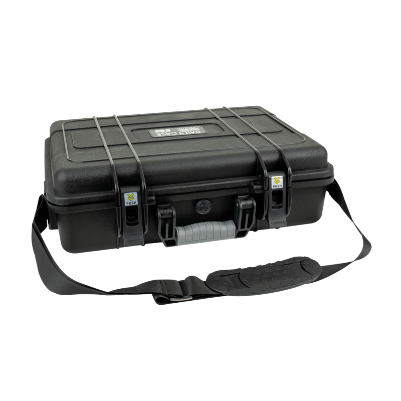 Vandtæt flightcase med plukskum. Indvendige mål: 435 x 305 x 123 mm.