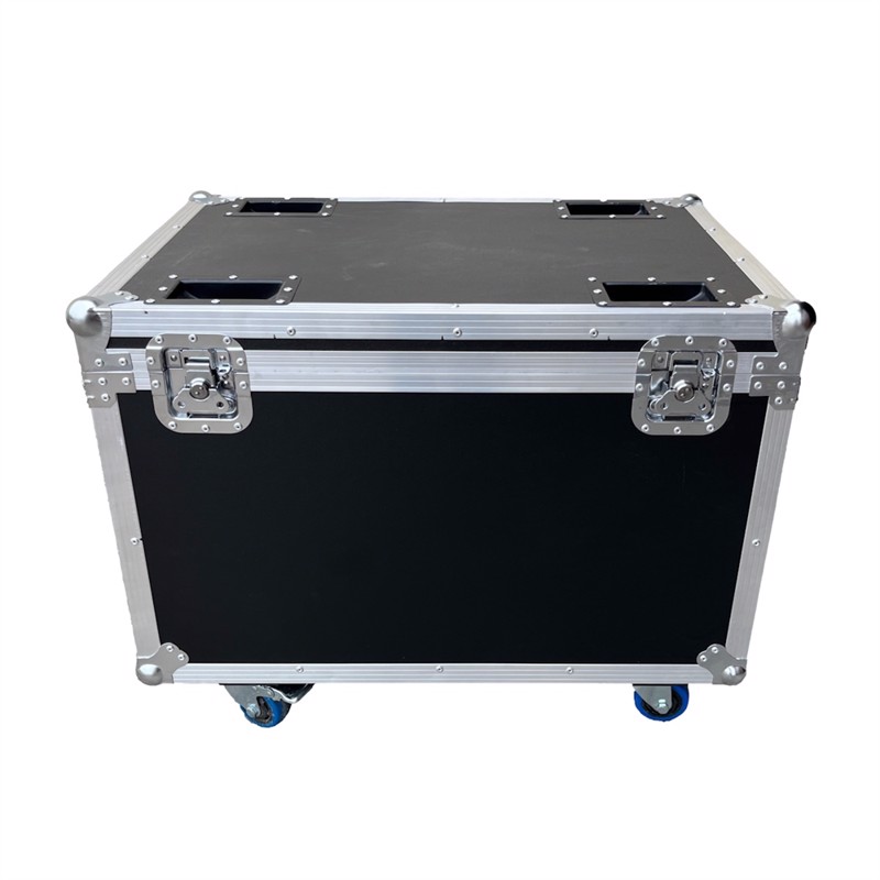 Flightcase til 4 x Liteline LED spot. Med hjul