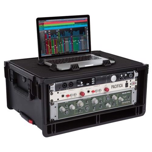 Injection Molded 4U Studio Flyer Rack Case - 1SKB-iSF4U 4U Studio flyer